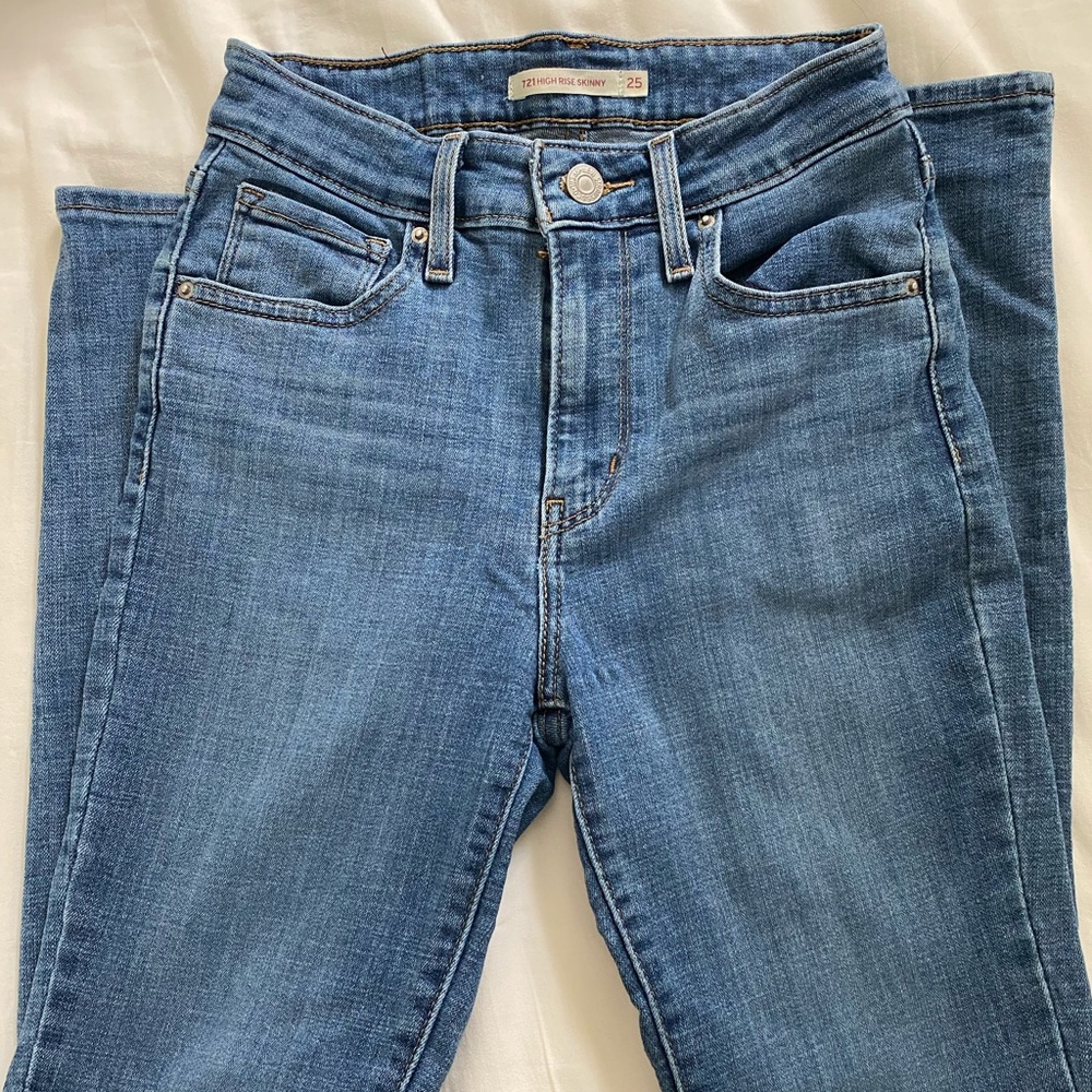 Levi’s 721 High Rise Skinny